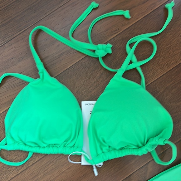 String Bikini - Picture 2 of 6